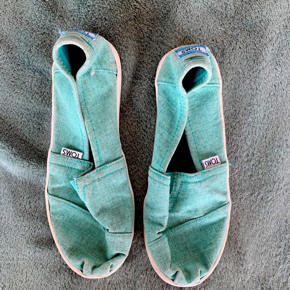 Turquoise Toms slip-ons